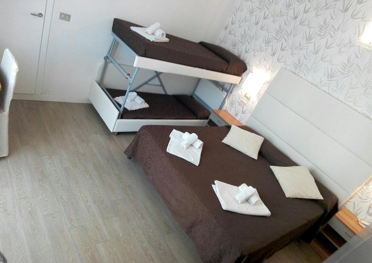 Hotel Ermeti B&B Brunch Riccione Zewnętrze zdjęcie