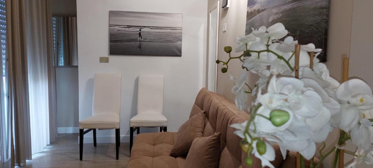 Hotel Ermeti B&B Brunch Riccione Zewnętrze zdjęcie
