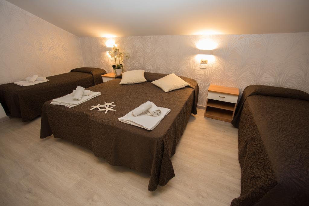 Hotel Ermeti B&B Brunch Riccione Zewnętrze zdjęcie