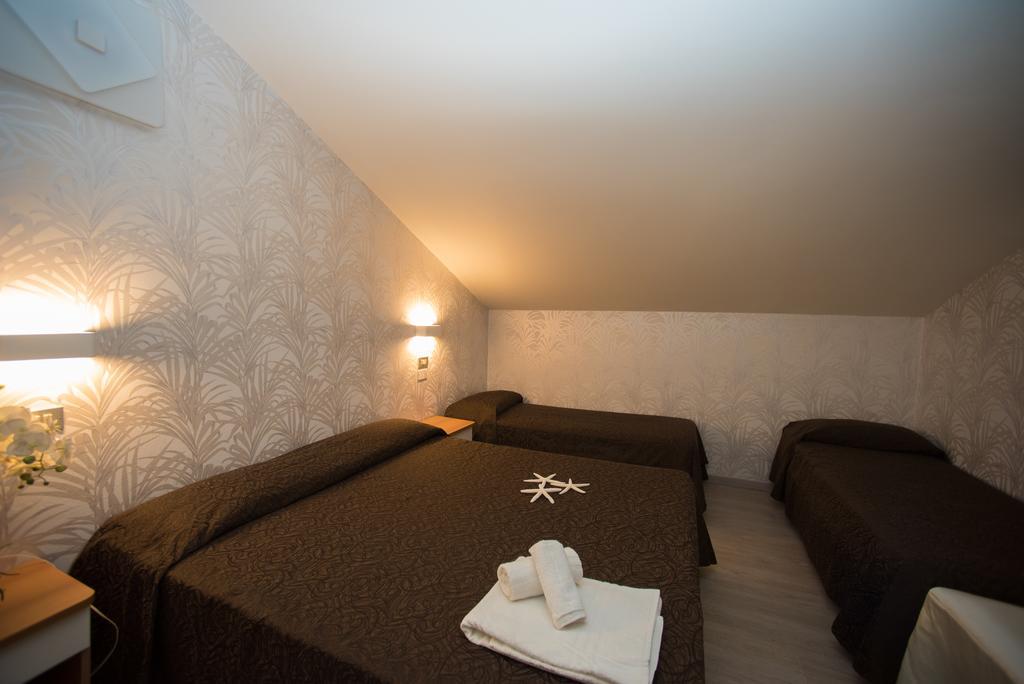 Hotel Ermeti B&B Brunch Riccione Zewnętrze zdjęcie