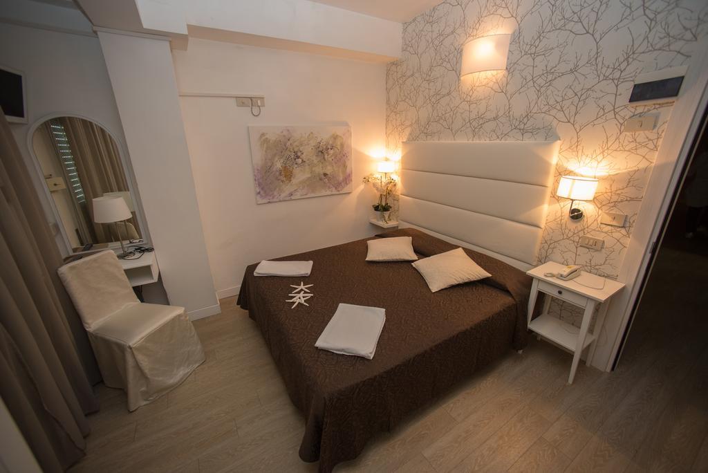 Hotel Ermeti B&B Brunch Riccione Zewnętrze zdjęcie