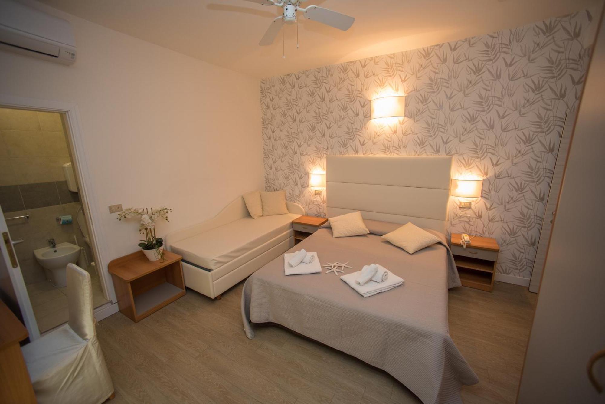 Hotel Ermeti B&B Brunch Riccione Zewnętrze zdjęcie