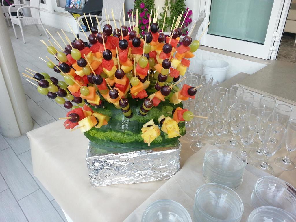 Hotel Ermeti B&B Brunch Riccione Zewnętrze zdjęcie